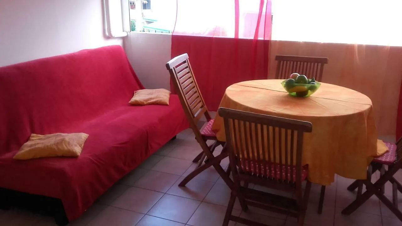 Apartment Appartement Sunburst Sainte-Anne